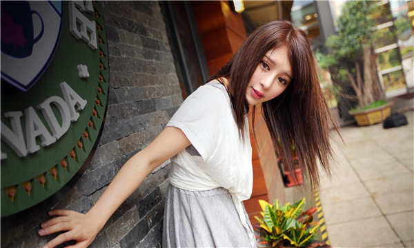 樟树想找一个女性生孩子给报酬-｛找个女人生孩子多少钱｝